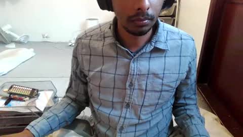 chenrezik69 online show from October 2025 07:25:02 PM