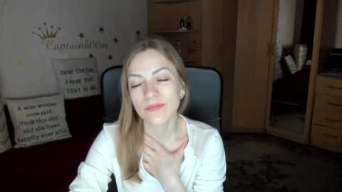 Silvia online show from January 2025 04:32:01 AM