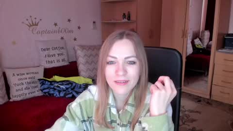 Silvia online show from January 2025 07:19:02 AM