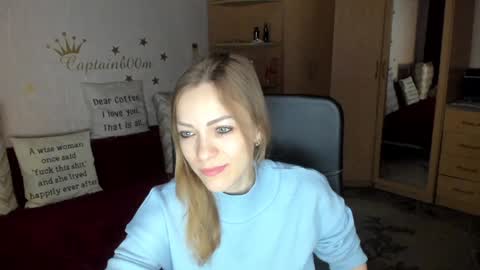 Silvia online show from January 2025 07:11:02 AM