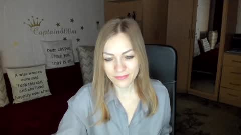 Silvia online show from January 2025 04:26:01 AM