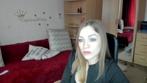Silvia online show from February 2025 07:35:01 AM