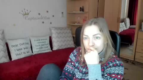 Silvia online show from February 2025 09:39:02 AM