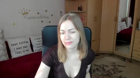 Silvia online show from February 2025 06:50:02 AM