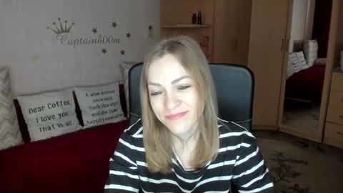 Silvia online show from March 2025 06:52:02 AM