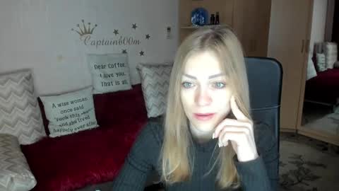Silvia online show from September 2025 02:57:01 AM
