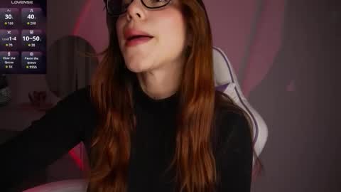 Snapshot of cherry__peach chatting on October 2025 10:21:01 PM Holly online show from October 2025 10:21:01 PM