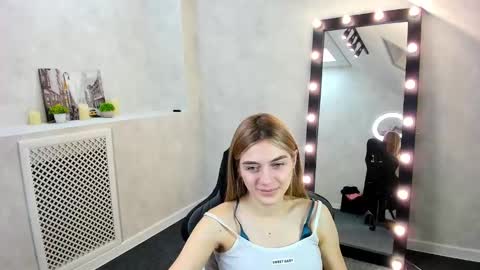 Snapshot of cherry_pr1ce chatting on December 2024 01:07:01 AM cherry_pr1ce online show from December 2024 01:07:01 AM