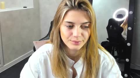 Snapshot of cherry_pr1ce chatting on December 2024 10:28:01 PM cherry_pr1ce online show from December 2024 10:28:01 PM