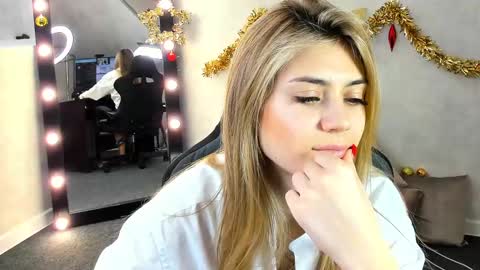 Snapshot of cherry_pr1ce chatting on January 2025 03:29:02 AM cherry_pr1ce online show from January 2025 03:29:02 AM