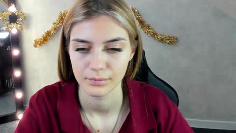 Snapshot of cherry_pr1ce chatting on January 2025 07:10:02 AM cherry_pr1ce online show from January 2025 07:10:02 AM