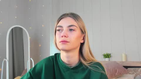 Snapshot of cherry_pr1ce chatting on October 2025 11:38:01 PM cherry_pr1ce online show from October 2025 11:38:01 PM