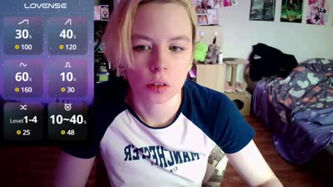 cherrybaby_0 online show from December 2024 07:58:01 AM