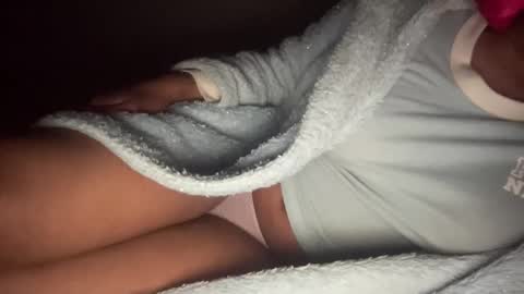 cherryb online show from December 2024 01:39:02 AM