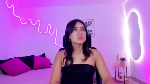 C H E R R Y online show from September 2025 11:57:01 AM