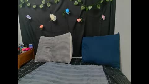 leah online show from September 2025 05:50:01 PM