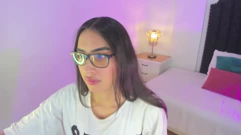 Cherry online show from October 2025 12:27:01 PM