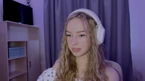 Snapshot of cherryrush951544 chatting on October 2025 11:56:02 AM Evie online show from October 2025 11:56:02 AM