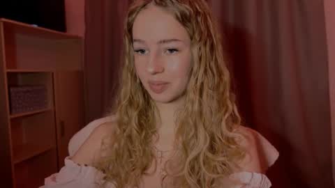 Snapshot of cherryrush951544 chatting on November 2025 02:27:01 PM Evie online show from November 2025 02:27:01 PM