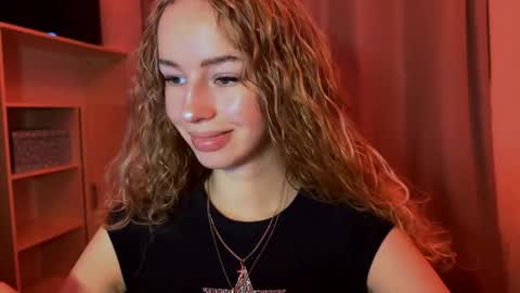 Snapshot of cherryrush951544 chatting on November 2025 04:18:02 PM Evie online show from November 2025 04:18:02 PM