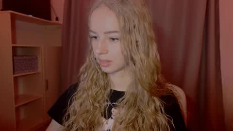 Snapshot of cherryrush951544 chatting on November 2025 02:17:01 PM Evie online show from November 2025 02:17:01 PM