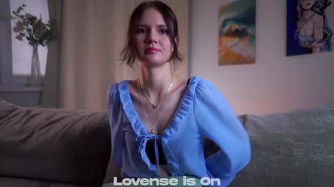 Snapshot of cheryburry chatting on October 2025 02:48:01 AM Leia online show from October 2025 02:48:01 AM