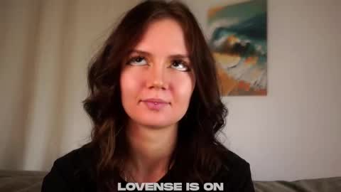 Snapshot of cheryburry chatting on November 2025 01:59:02 AM Leia online show from November 2025 01:59:02 AM