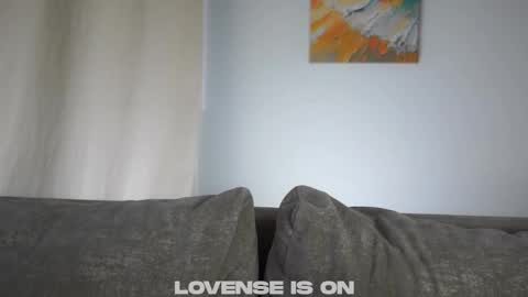 Snapshot of cheryburry chatting on November 2025 02:06:01 AM Leia online show from November 2025 02:06:01 AM