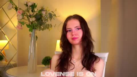 Snapshot of cheryburry chatting on November 2025 02:55:02 AM Leia online show from November 2025 02:55:02 AM