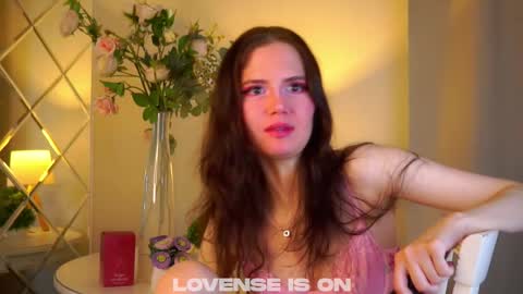 Snapshot of cheryburry chatting on November 2025 03:07:01 AM Leia online show from November 2025 03:07:01 AM