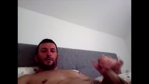 chris online show from November 2025 08:03:02 AM