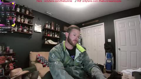 Snapshot of chillinthemosttt chatting on November 2025 03:05:01 AM Chillinthemosttt online show from November 2025 03:05:01 AM