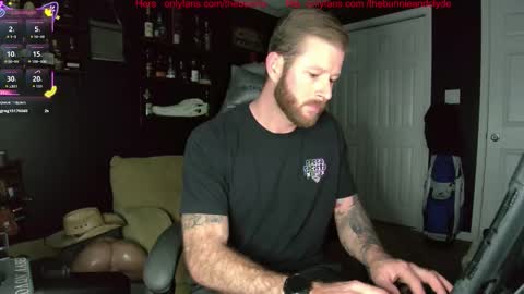 Snapshot of chillinthemosttt chatting on November 2025 03:16:01 AM Chillinthemosttt online show from November 2025 03:16:01 AM