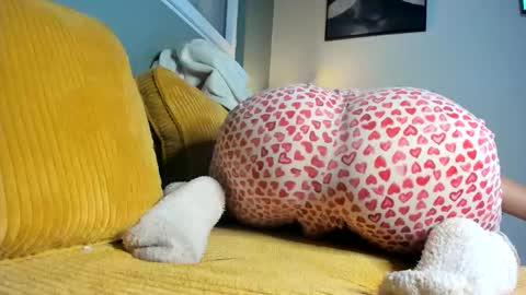 Snapshot of chillwithcamii chatting on October 2025 01:20:01 AM yoursensualparadise online show from October 2025 01:20:01 AM