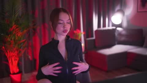 Snapshot of chillwithstacy chatting on January 2025 10:42:01 PM chillwithstacy online show from January 2025 10:42:01 PM