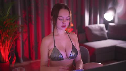 Snapshot of chillwithstacy chatting on February 2025 01:04:02 AM chillwithstacy online show from February 2025 01:04:02 AM