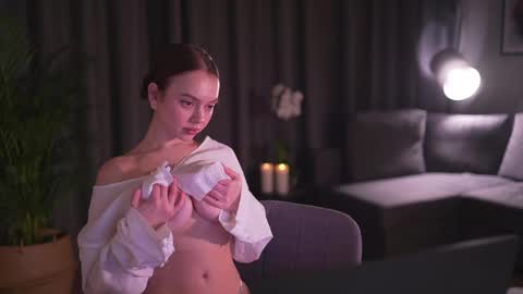 Snapshot of chillwithstacy chatting on March 2025 10:10:02 PM chillwithstacy online show from March 2025 10:10:02 PM