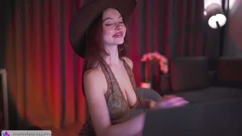 Snapshot of chillwithstacy chatting on September 2025 07:30:01 PM chillwithstacy online show from September 2025 07:30:01 PM