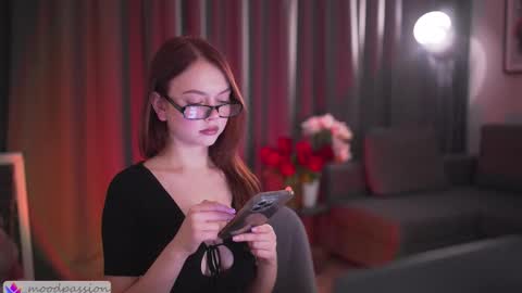 Snapshot of chillwithstacy chatting on October 2025 08:38:02 PM chillwithstacy online show from October 2025 08:38:02 PM