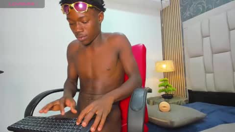 chimi88 online show from December 2024 05:44:02 PM