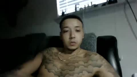 Snapshot of chino880172 chatting on February 2025 10:25:01 PM CHINO online show from February 2025 10:25:01 PM