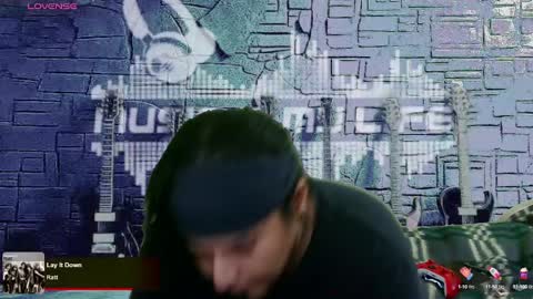 Enrique online show from February 2025 02:55:02 AM