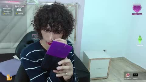 chipi_tay online show from October 2025 11:44:01 AM