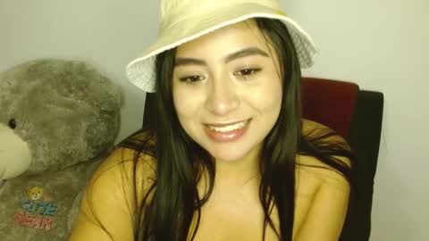 Snapshot of chloe_dolce chatting on September 2025 11:43:01 PM chloe_dolce online show from September 2025 11:43:01 PM