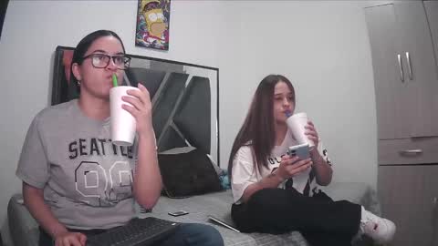 Chloe and Danna online show from September 2025 01:40:02 AM