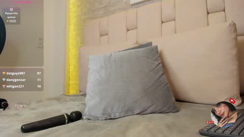 Snapshot of chloe_morgans chatting on January 2025 10:34:01 PM chloe online show from January 2025 10:34:01 PM