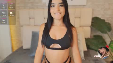 Snapshot of chloe_morgans chatting on March 2025 10:17:02 PM chloe online show from March 2025 10:17:02 PM