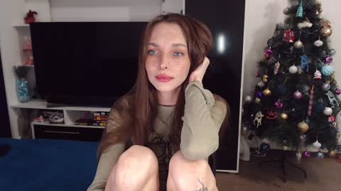 Chloe online show from December 2024 11:54:02 AM