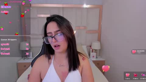 Chloe online show from February 2025 04:58:02 PM