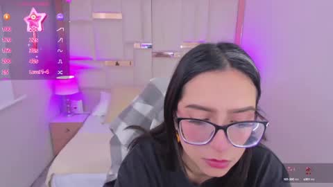 Chloe online show from March 2025 01:29:02 PM